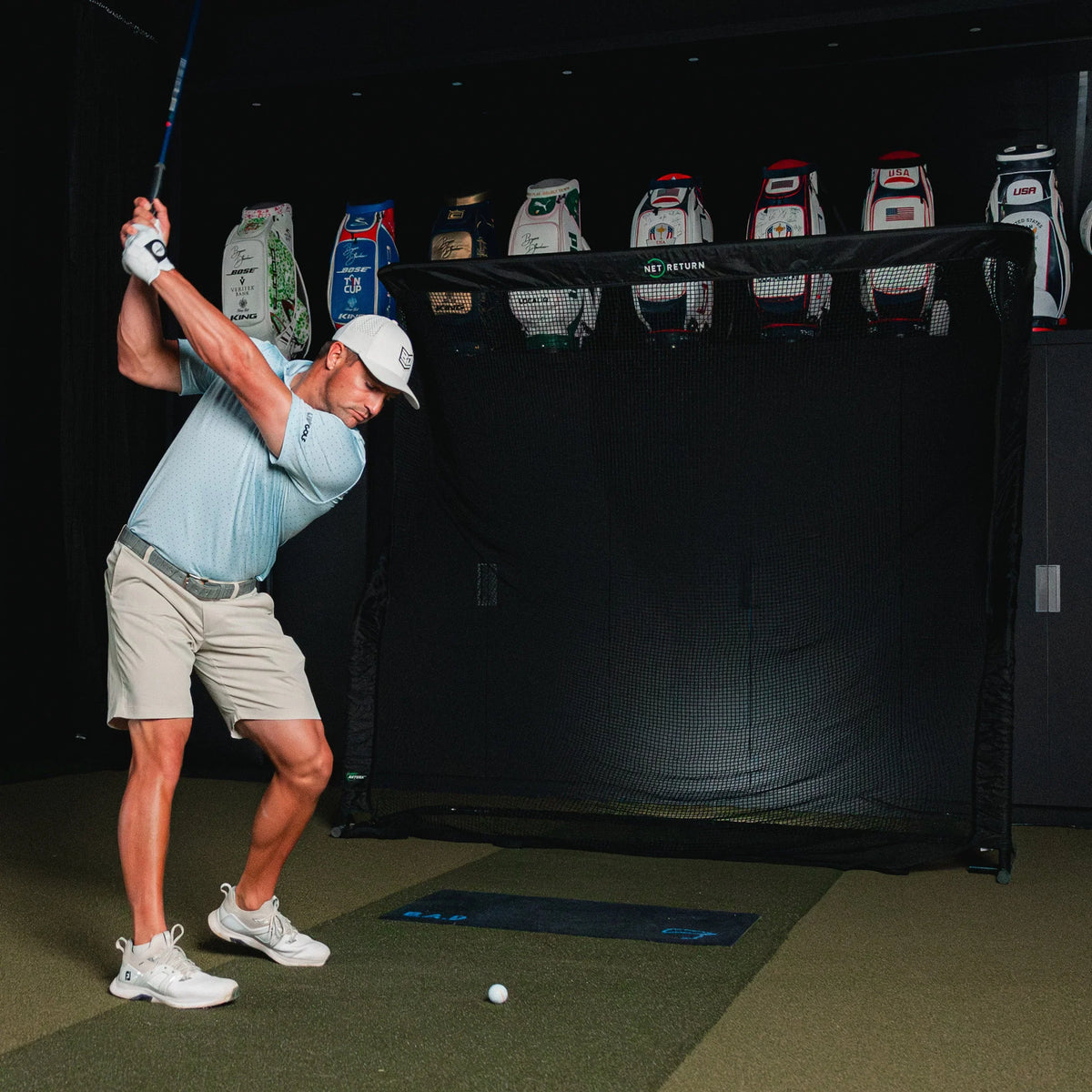 Indoor Golf Simulator Bay Setup: Room Size, Net, Screen, Projector And Safety (2026 Guide)